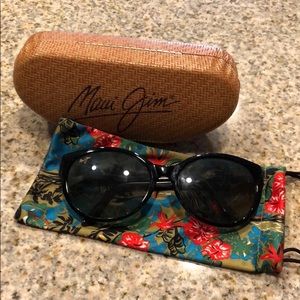 Maui Jim Venus Pools- Black